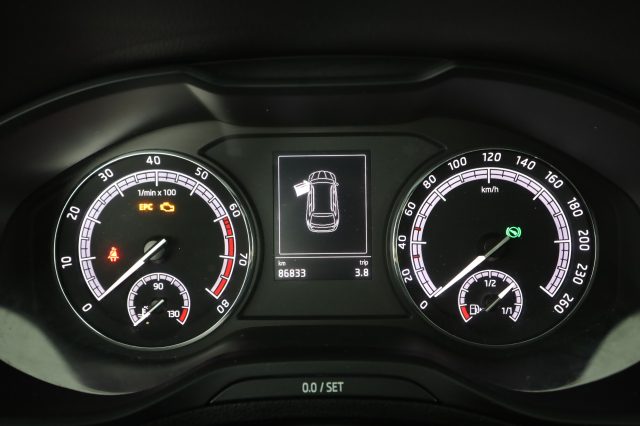 SKODA Karoq usata 12