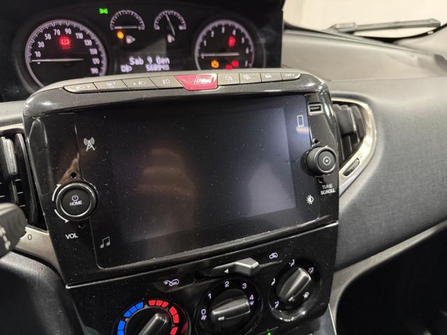 LANCIA Ypsilon usata, con Fendinebbia