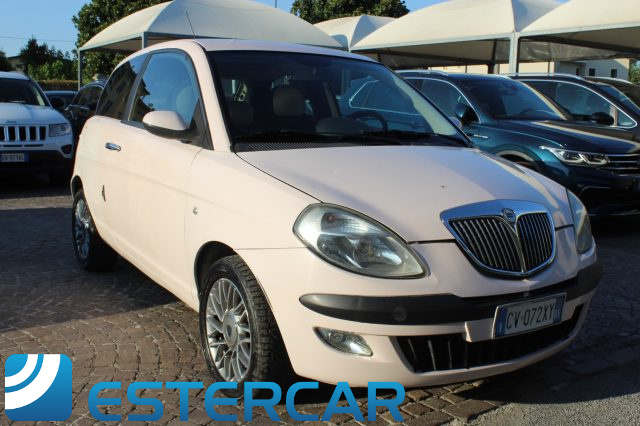 LANCIA Ypsilon usata, con Autoradio