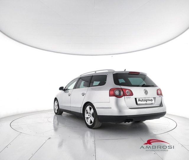 VOLKSWAGEN Passat usata 3