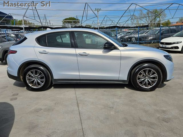 ALFA ROMEO Stelvio usata, con Boardcomputer