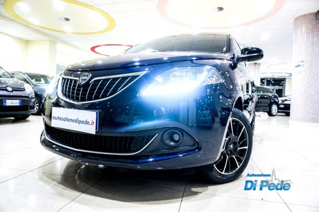 LANCIA Ypsilon usata, con ESP