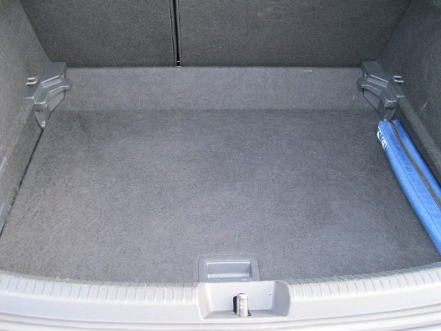 VOLKSWAGEN Taigo usata, con ESP