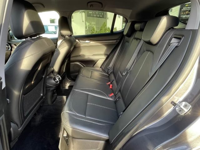 ALFA ROMEO Stelvio usata, con Touch screen