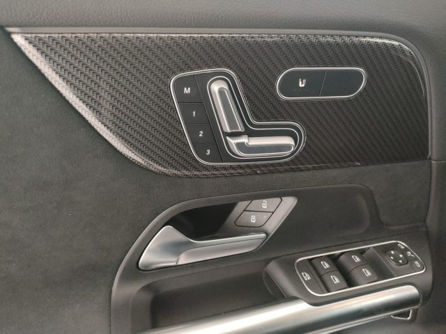 MERCEDES-BENZ GLA 200 usata, con Servosterzo