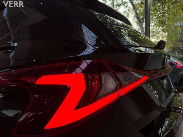 HYUNDAI i20 usata, con Fari LED