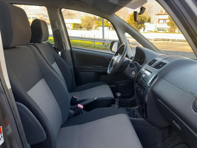 FIAT Sedici usata, con Sedile posteriore sdoppiato