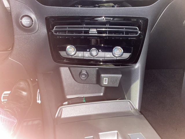 OPEL Mokka-e usata 16