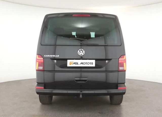 VOLKSWAGEN Caravelle usata, con Autoradio