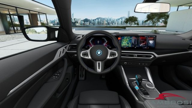 BMW i4 usata 11