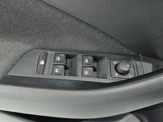 SKODA Kamiq usata, con Autoradio digitale