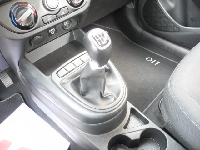 HYUNDAI i10 usata, con Monitoraggio pressione pneumatici