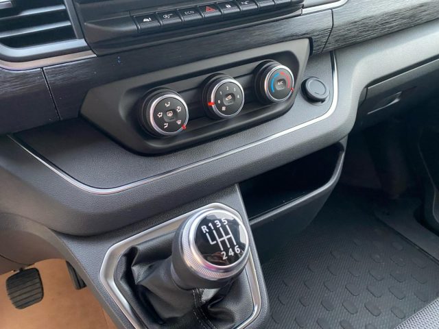 RENAULT Trafic usata, con Specchietti laterali elettrici