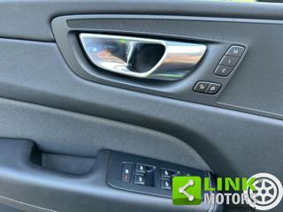 VOLVO XC60 usata, con Park Distance Control