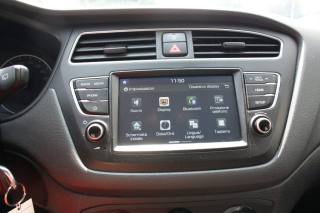HYUNDAI i20 usata 16