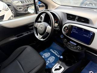 TOYOTA Yaris usata, con Servosterzo