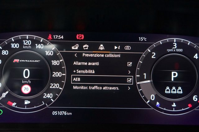 LAND ROVER Range Rover Velar usata, con Telecamera per parcheggio assistito