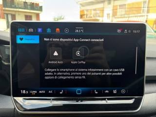 VOLKSWAGEN Golf usata, con USB