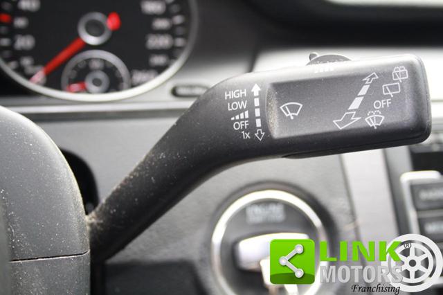 VOLKSWAGEN Passat usata, con Apple CarPlay