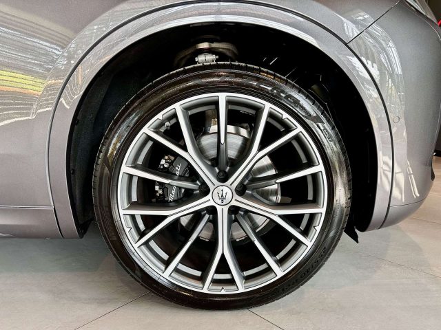 MASERATI Grecale usata, con Alzacristalli elettrici