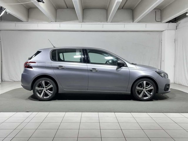 PEUGEOT 308 usata, con Autoradio