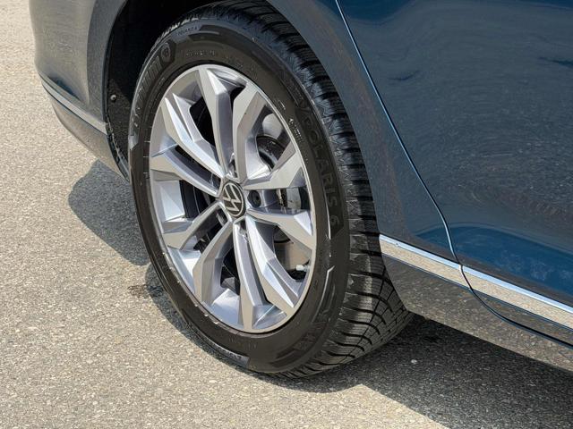 VOLKSWAGEN Passat Variant usata, con Specchietti laterali elettrici
