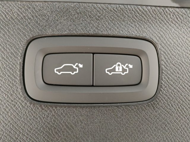 VOLVO XC90 usata, con Sedile posteriore sdoppiato