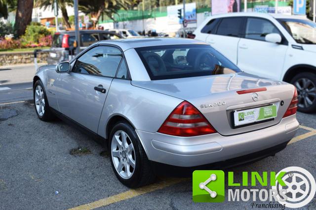 MERCEDES-BENZ SLK 200 usata, con Tettuccio apribile