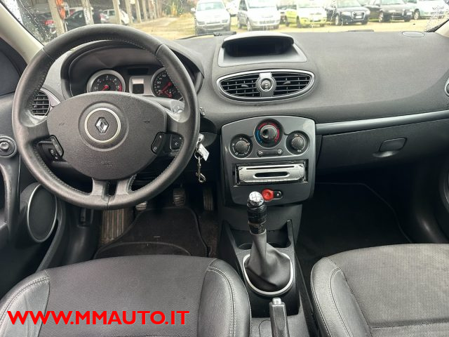 RENAULT Clio usata, con Chiusura centralizzata