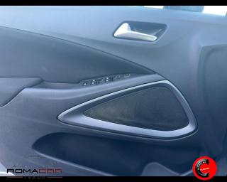 OPEL Crossland X usata, con Sedile posteriore sdoppiato