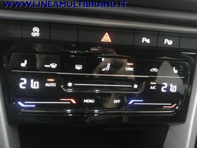 VOLKSWAGEN T-Roc usata, con Park Distance Control