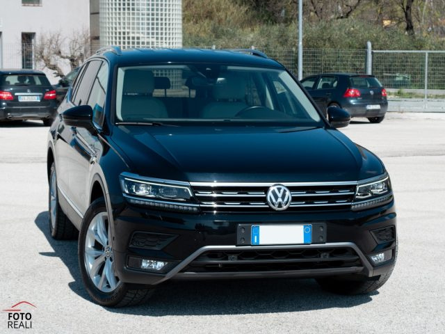 VOLKSWAGEN Tiguan Allspace usata, con Fendinebbia