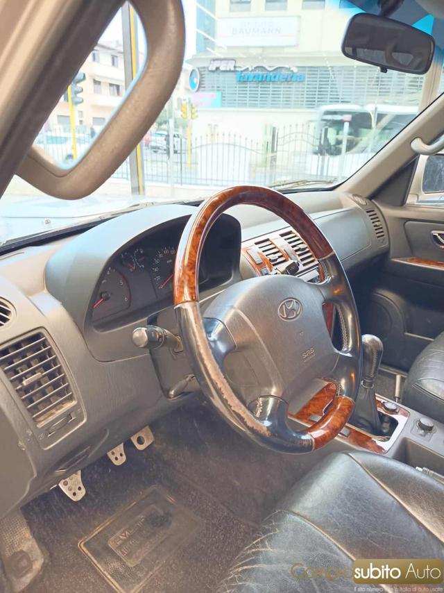 HYUNDAI Terracan usata 21
