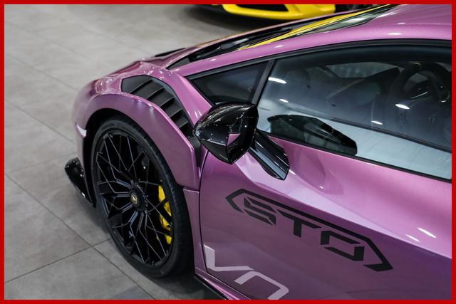 LAMBORGHINI Huracan usata 7