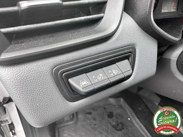 RENAULT Clio usata, con Controllo trazione