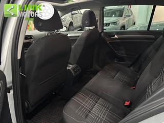 VOLKSWAGEN Golf usata, con Touch screen