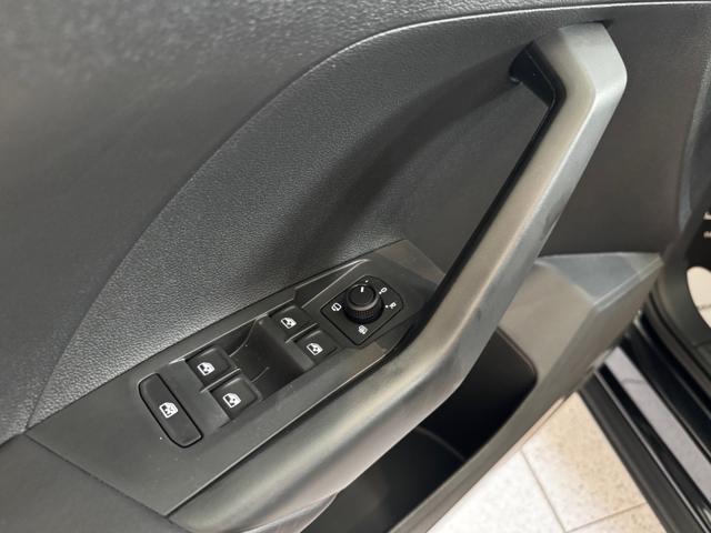 VOLKSWAGEN T-Cross usata, con Controllo automatico clima