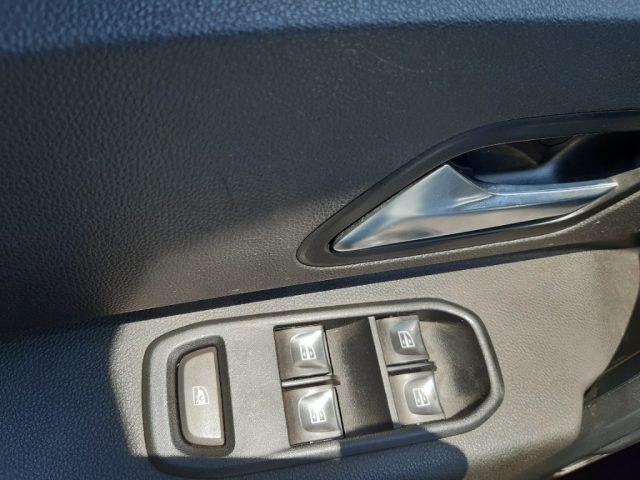 DACIA Duster usata, con Touch screen