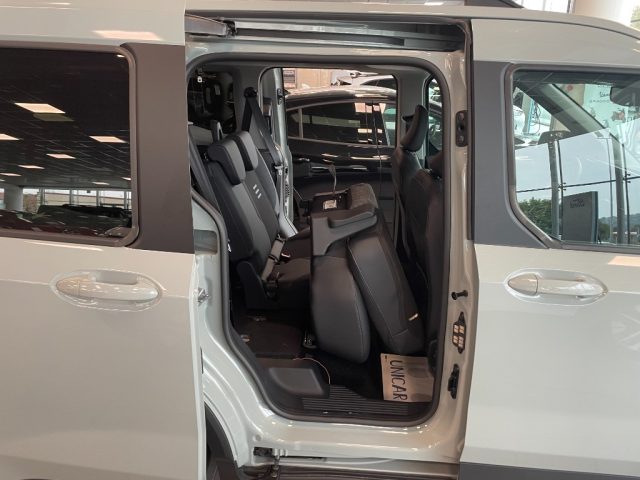FORD Tourneo Courier usata, con ESP