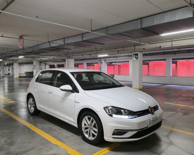 VOLKSWAGEN Golf usata, con Airbag