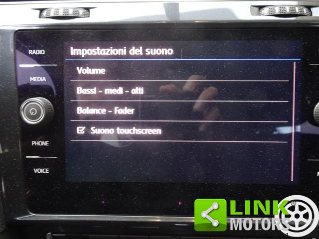 VOLKSWAGEN Golf usata, con Touch screen