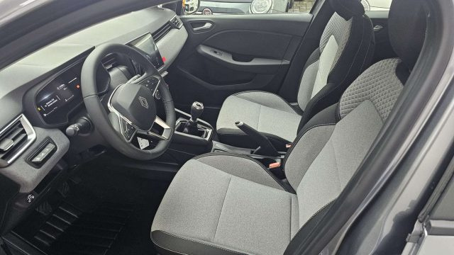 RENAULT Clio usata, con Boardcomputer