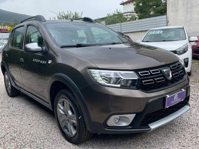 DACIA Sandero usata, con Airbag