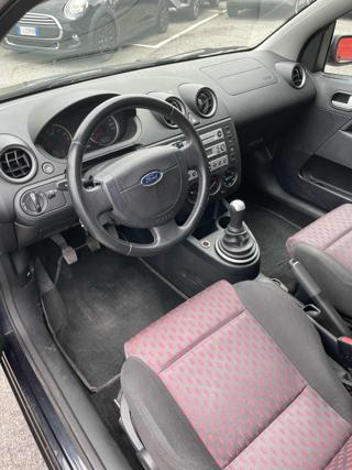 FORD Fiesta usata, con Chiusura centralizzata