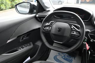 PEUGEOT 208 usata, con USB