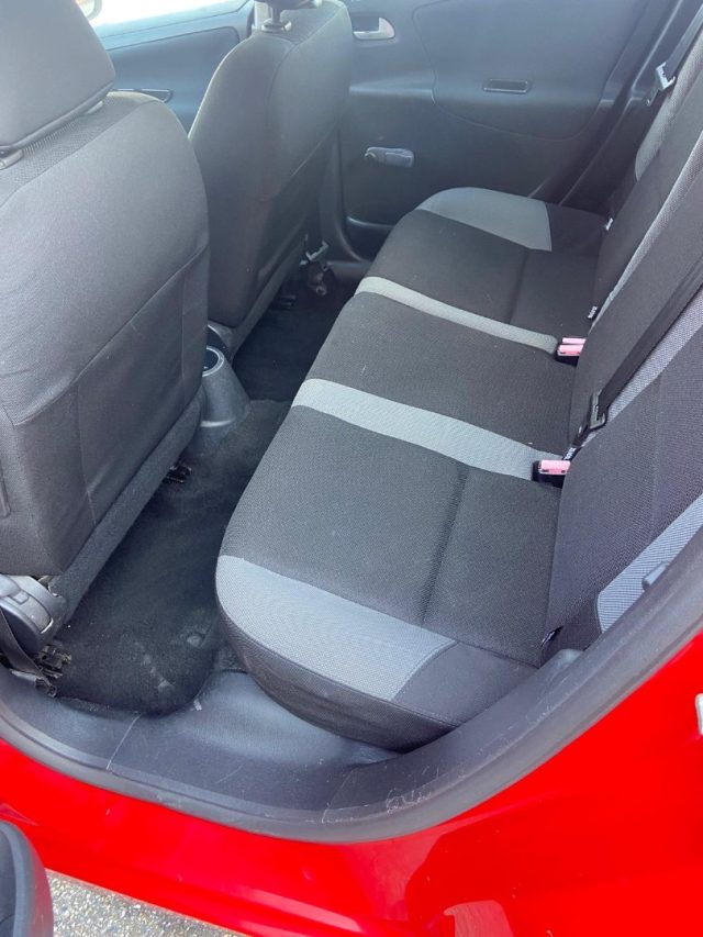 PEUGEOT 207 usata, con Servosterzo