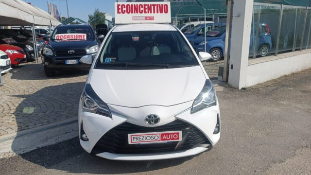 TOYOTA Yaris usata, con Autoradio