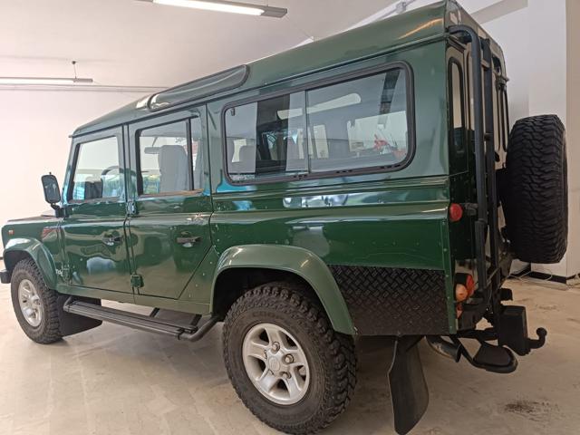 LAND ROVER Defender usata 3