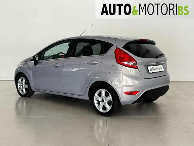 FORD Fiesta usata, con Autoradio