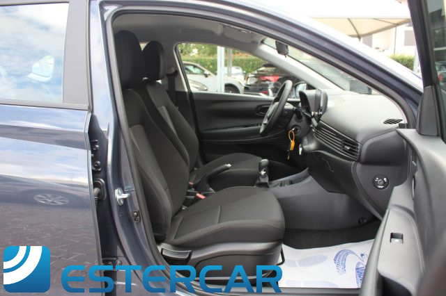 HYUNDAI i20 usata, con Luci diurne LED